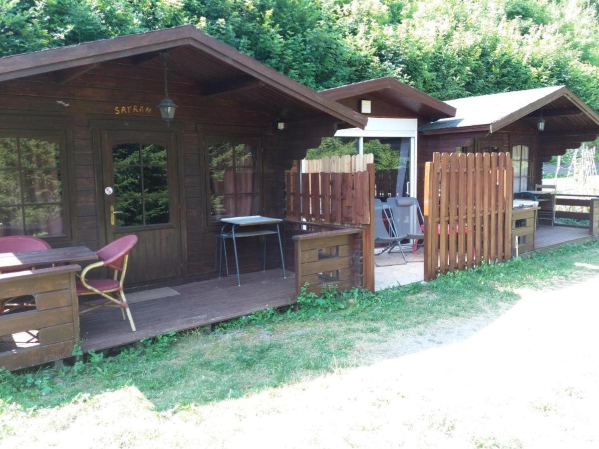 "Le Maloya" Chalets Independants -Chambre Balneo - Relais Motards Lacaune Luaran gambar