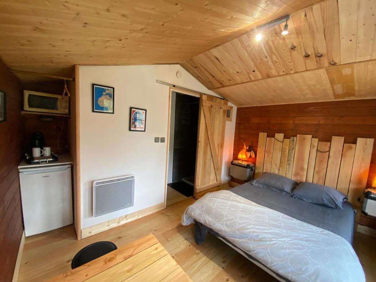 "Le Maloya" Chalets Independants -Chambre Balneo - Relais Motards Lacaune Luaran gambar